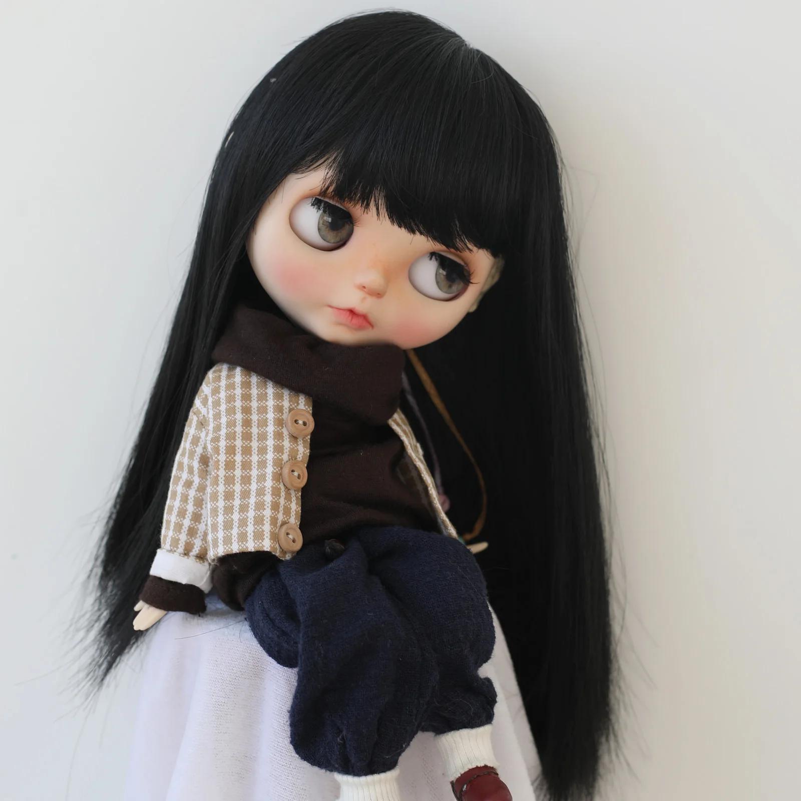 Perruque Blyth de 9 à 10 pouces, cheveux noirs longs et lisses