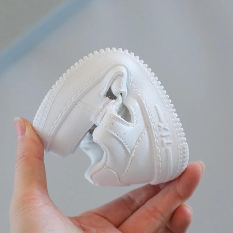 Chaussures Blanches pour Enfants 2026 – Sandales d'Été Designer Respirantes pour Garçons, Chaussures