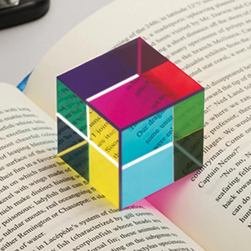 Prisme Cube de couleur trois couleurs primaires, Science populaire, expérience de couleur optique, j