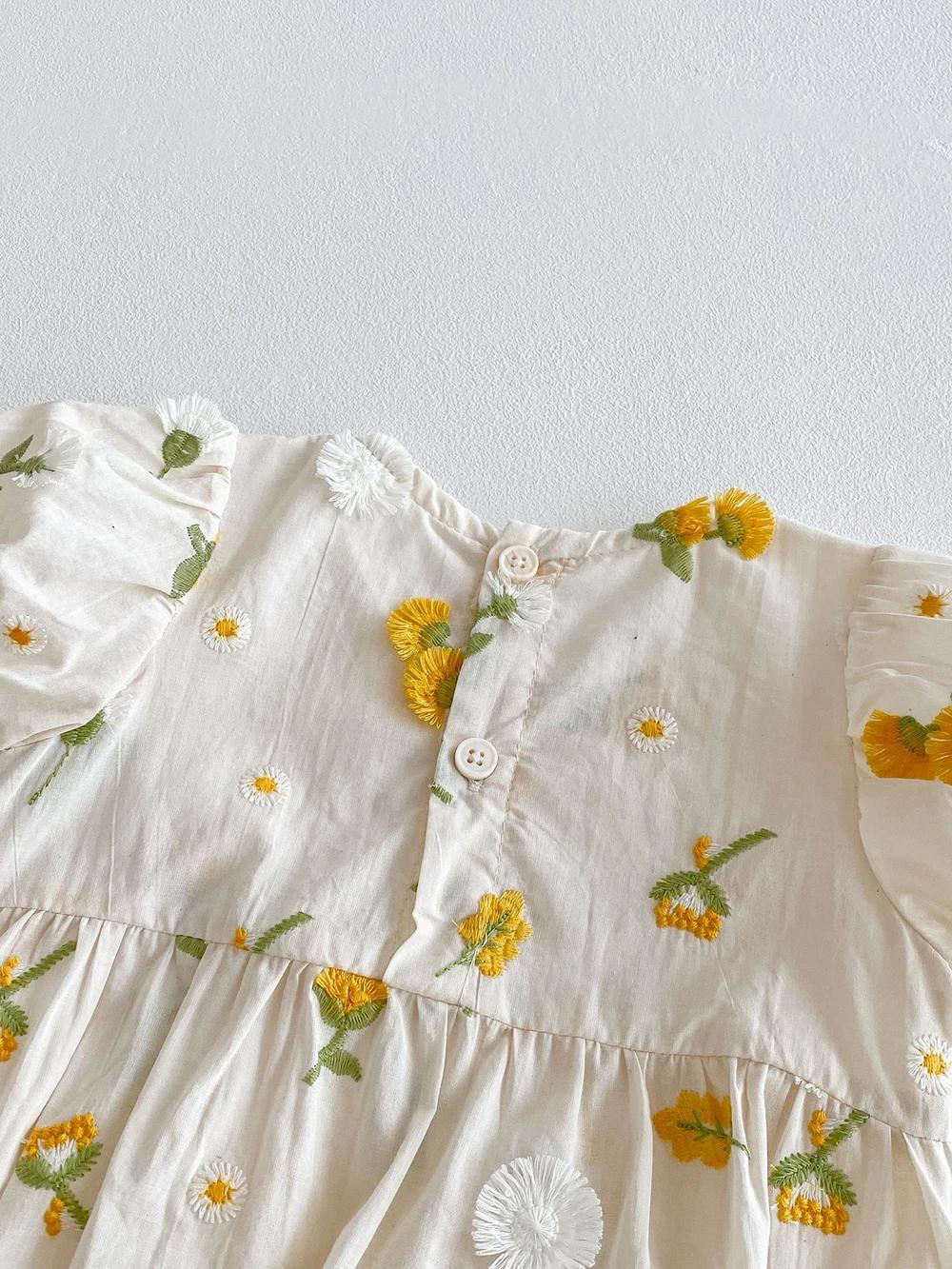 Vêtements d'été pour filles, body une pièce à manches courtes avec broderie de marguerites, 2025