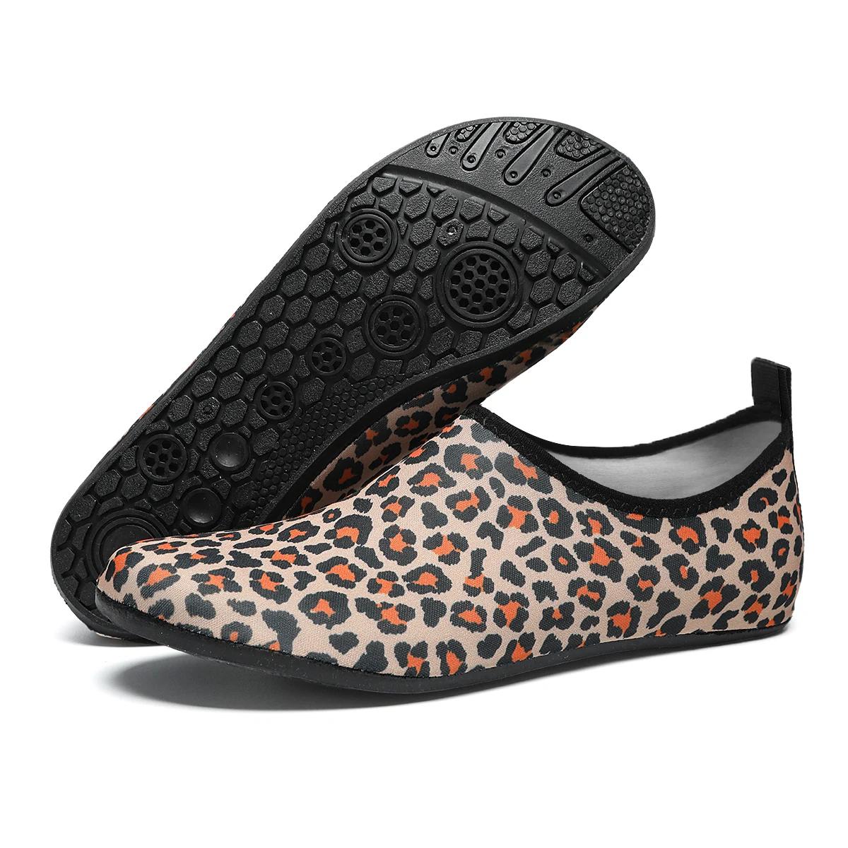 Chaussettes de sports aquatiques pour femmes et hommes, chaussures aquatiques de plongée, chaussures