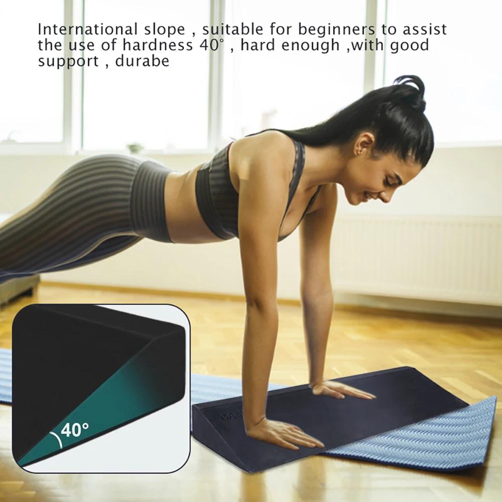 Décennie s de yoga légers, planche inclinée commandée, soutien du bas du dos du poignet, exercice, s