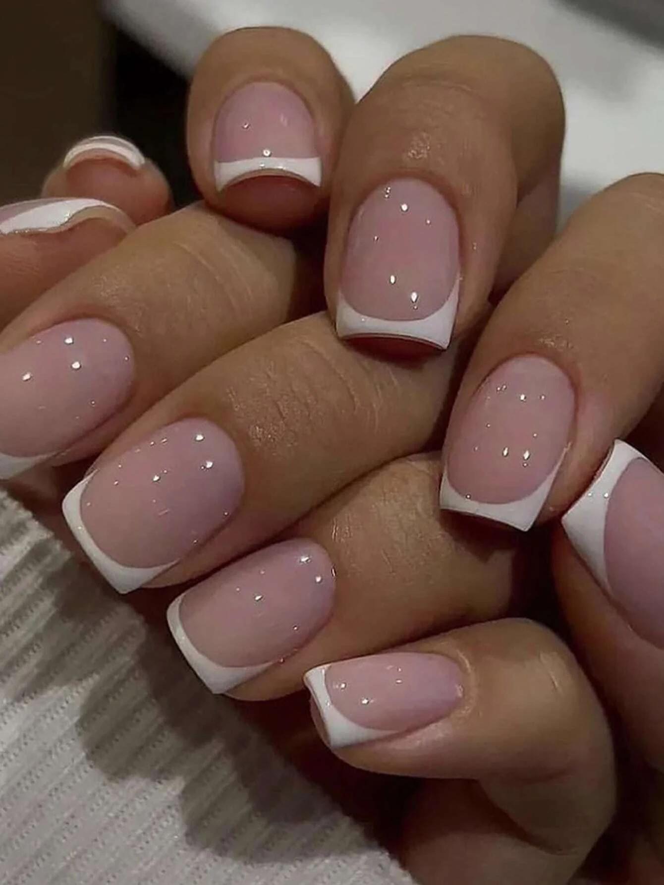 24 pièces/ensemble faux ongles carrés courts pour femmes mignon mariée coeur blanc français conseils