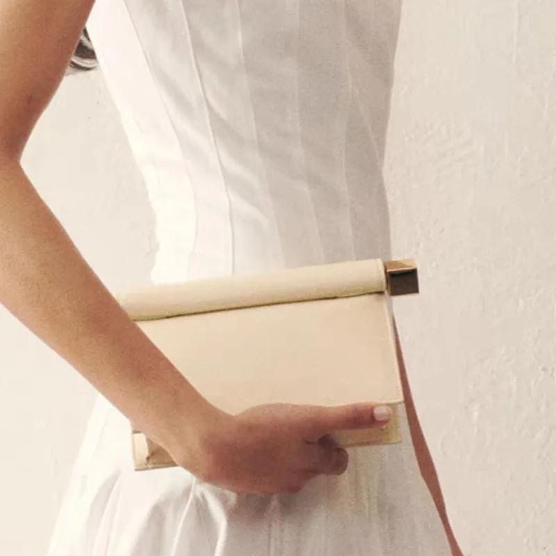 Nouveau Sac à Main de Luxe Designer pour Femme, Pochette Tendance avec Métal, Sacs de Soirée Élégant