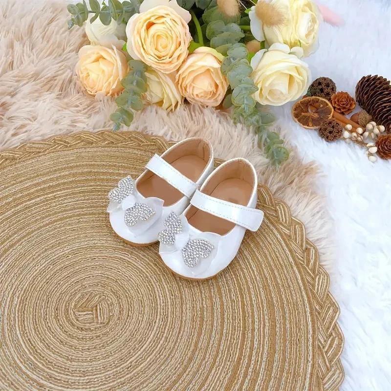 Chaussures décontractées et mignonnes avec nœud papillon en strass pour bébés filles, chaussures de