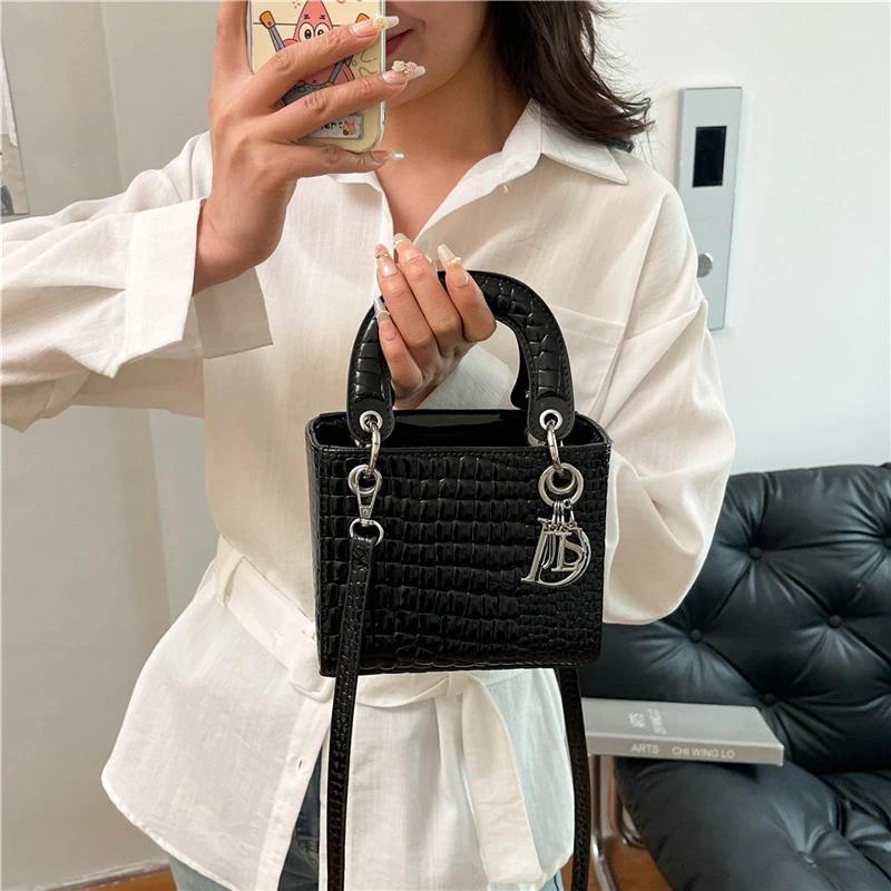 Sac à bandoulière élégant en cuir pour femme, sac à main de luxe de créateur, sac fourre-tout classi