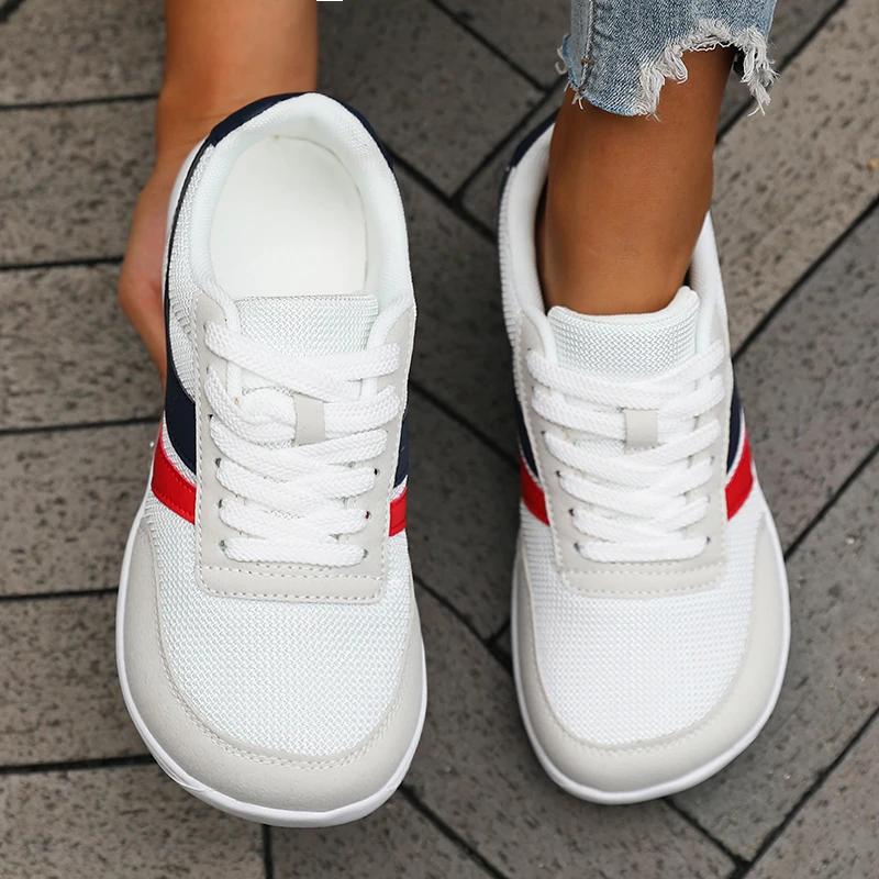 Chaussures pour femmes baskets bout large pieds nus décontracté large dernière mode toile noir plat