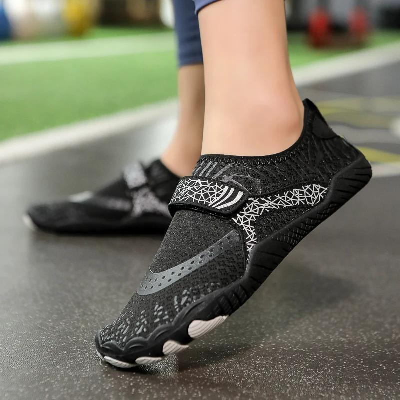 Chaussures de sport d'intérieur pour femmes et hommes - Fitness, yoga et exercices pieds nus sur tapis roulant