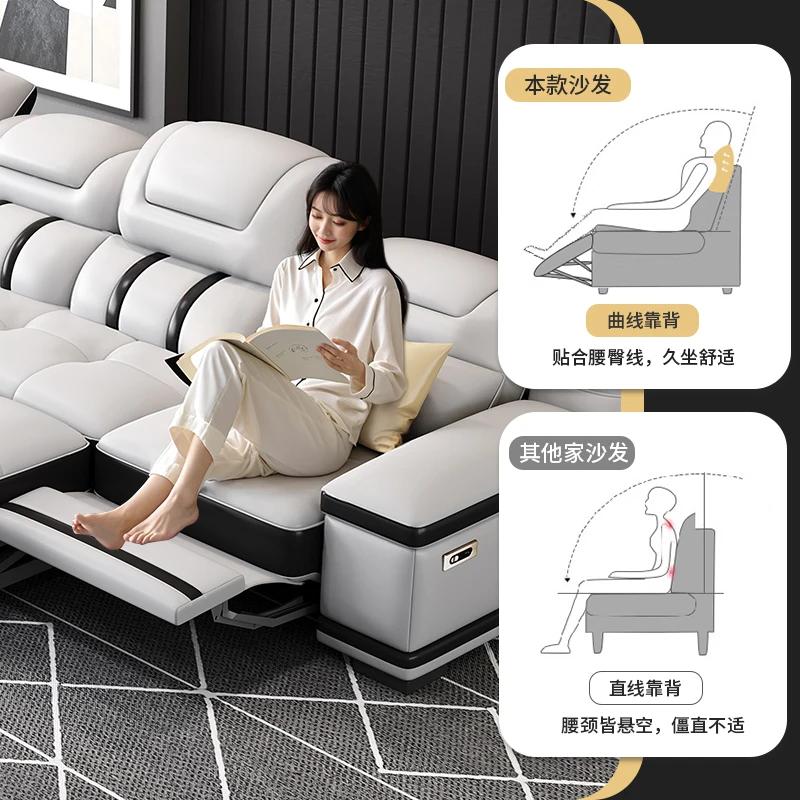 Le premier couche de canapé en cuir est un salon en peau de vache avec des meubles complets, une com