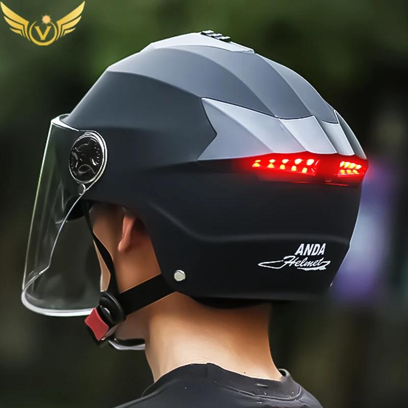 Casques de moto avec lumières Led, casque de cyclomoteur pour hommes et femmes, avec Double visière