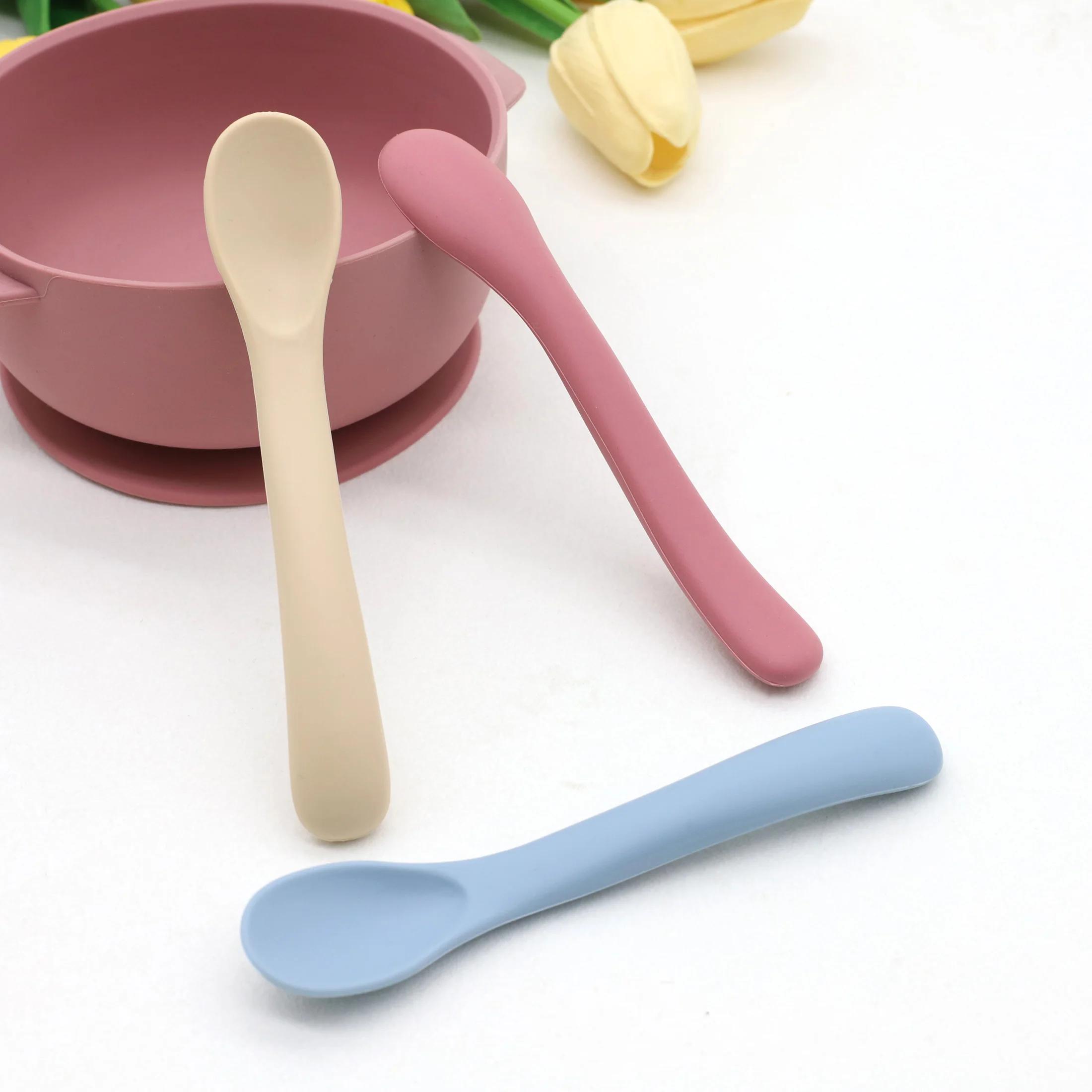 Cuillère souple en Silicone pour bébé, Gadgets d'alimentation, articles pour bébé, petite cuillère,