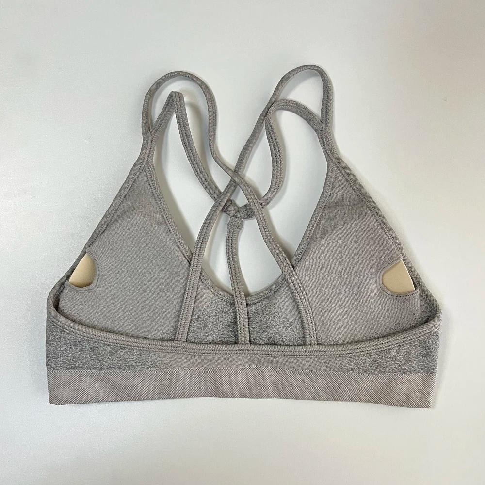 Ignite Cross Back Soutien-gorge de sport Femmes Soutien-gorge de yoga rembourré Halter Fitness Gym H