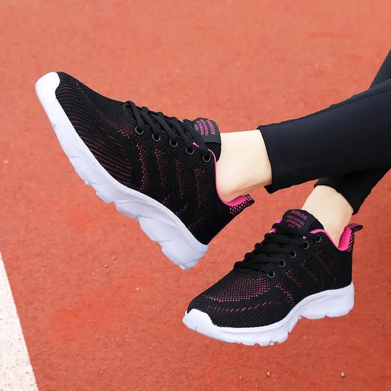 Chaussures noires antidérapantes pour femmes, baskets de course légères et respirantes, chaussures d