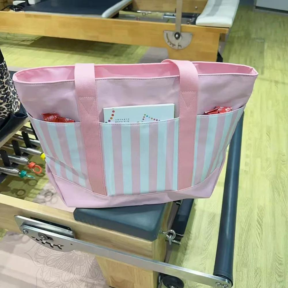 Nouveau sac à main V 2026 : décontracté, classique, élégant, sac à bandoulière pour femme en tissu O