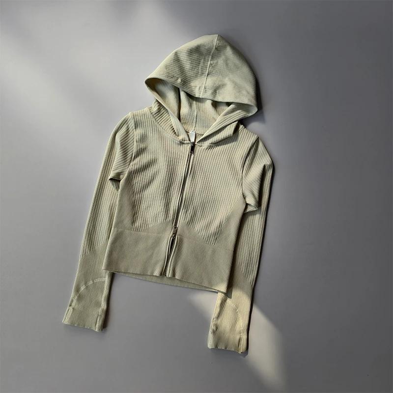 Veste sport femme moulante à double capuche : idéale running, yoga et pilates