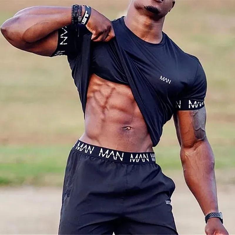 Nouveau col rond chemise hommes à manches courtes entraînement Gym T-Shirt Compression course Fitnes