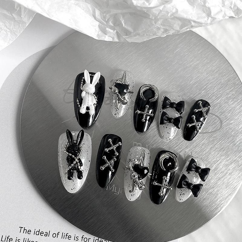 Nail art en forme d'amande fait à la main, beaux faux ongles, lapin noir et blanc d'halloween, adapt