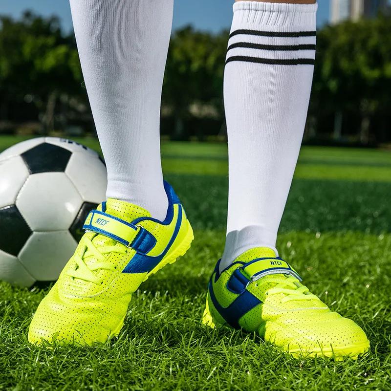 Chaussures de Football professionnelles pour gazon d'intérieur, nouveau Design, baskets de Football