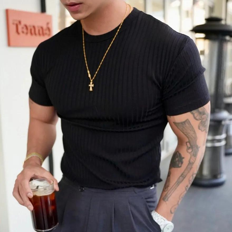 T-shirt moulant à manches courtes pour hommes, haut athlétique décontracté à manches courtes, vêteme