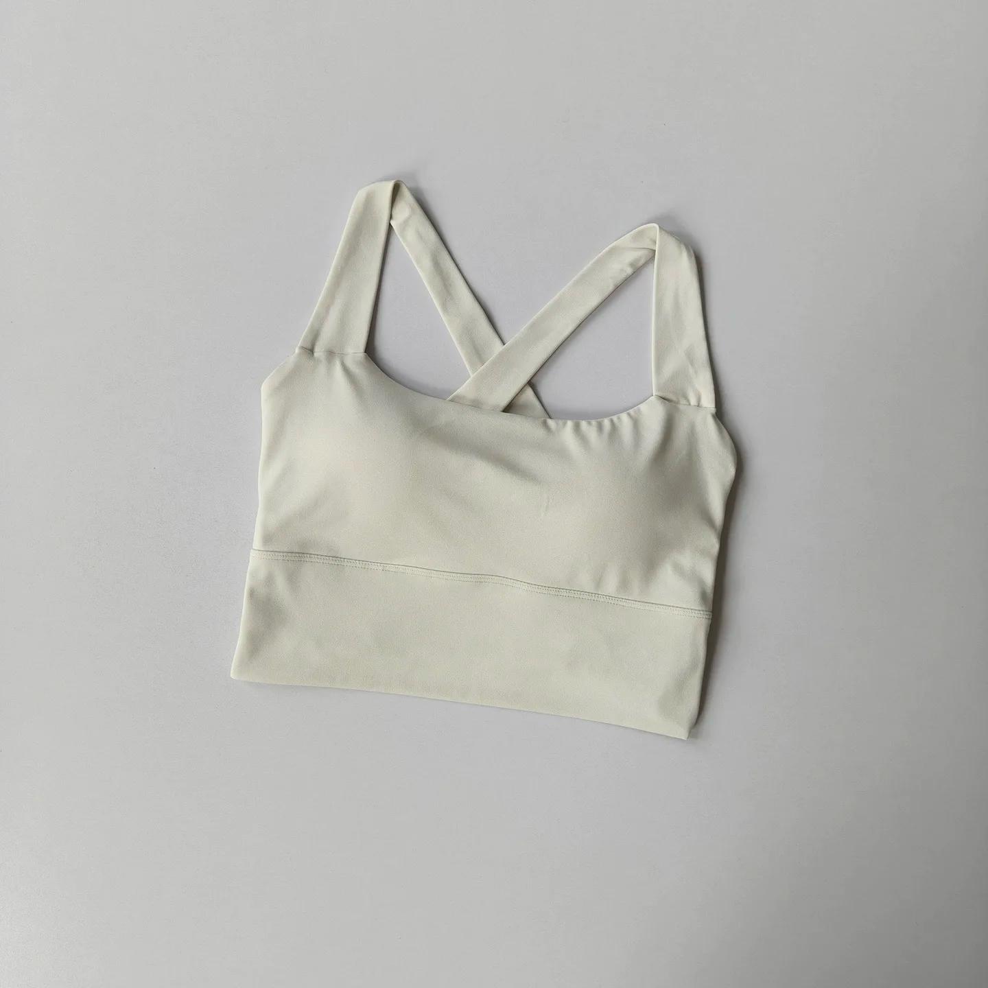 Brassière de sport pour femme à dos croisé, design dos élégant, pour entraînement d'intensité moyenn