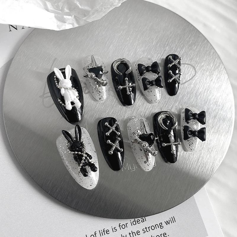 Nail art en forme d'amande fait à la main, beaux faux ongles, lapin noir et blanc d'halloween, adapt