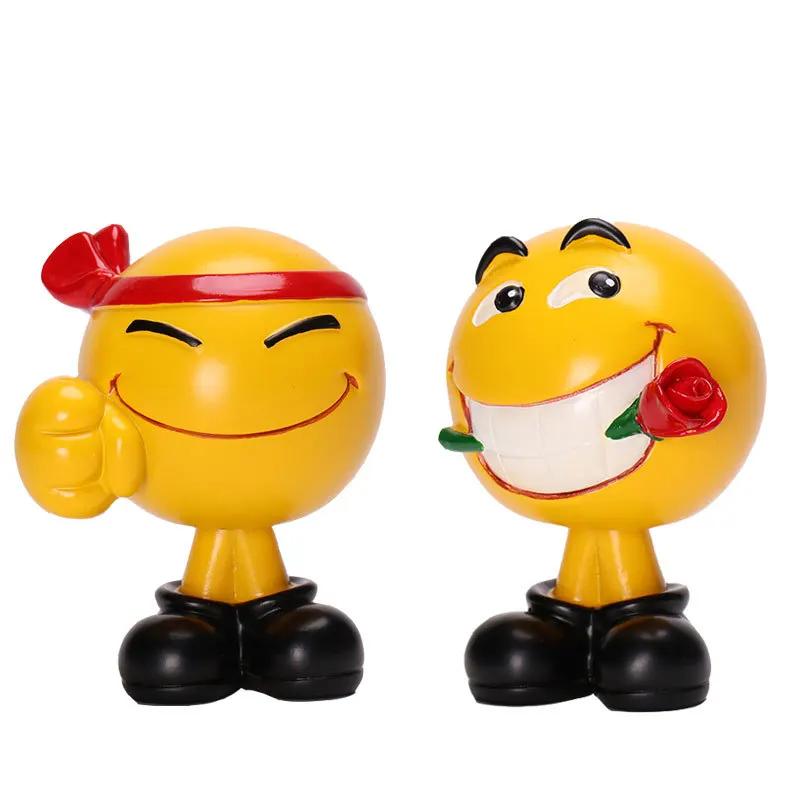 Poupée à tête secouante créative pour décoration de voiture, sac d'expression de dessin animé mignon