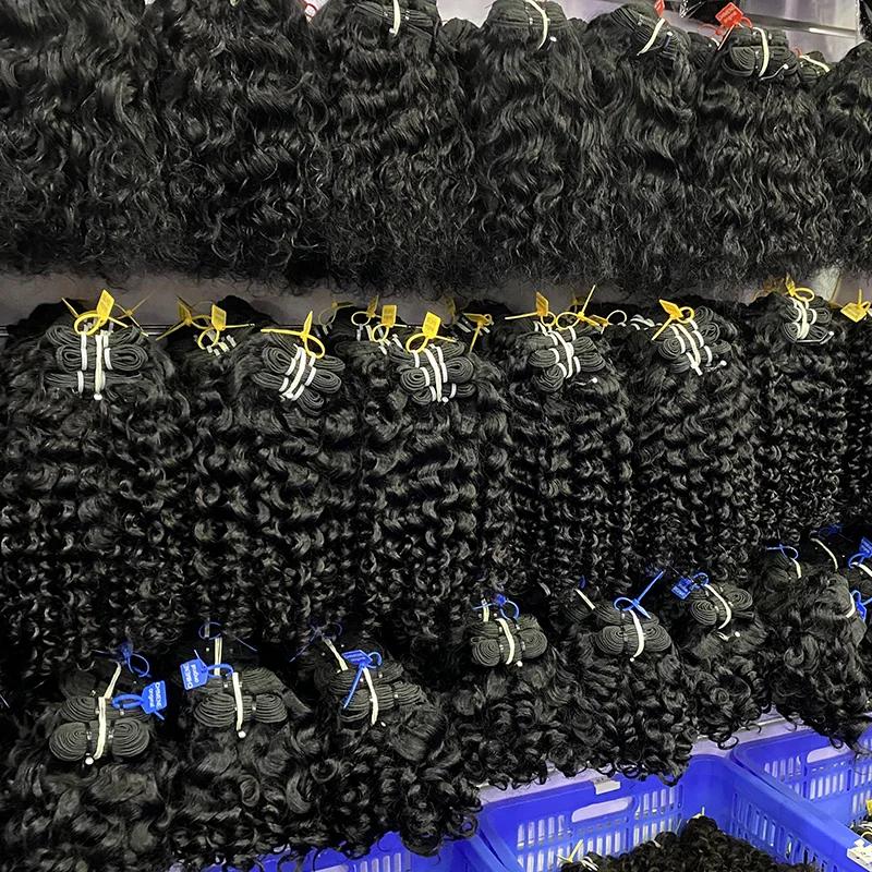 Bundles de cheveux humains bouclés longs pour femmes, cheveux bruts indiens, vague profonde, extensi