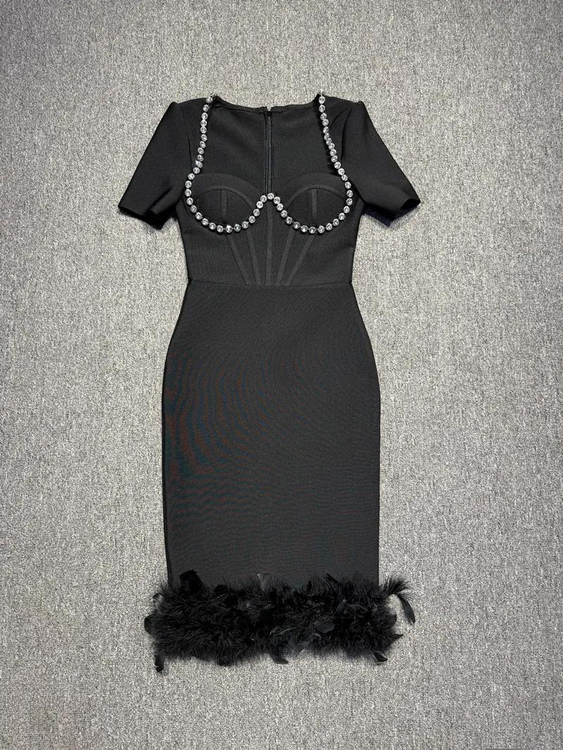 Robe à bandes pour femmes, couleur noire, Sexy, manches courtes, col carré, plumes, moulante, mi-mol