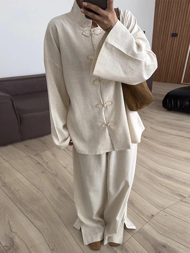 Ensemble 2 pièces mode femme en lin : haut ample à manches longues avec boutons grenouille et lacets