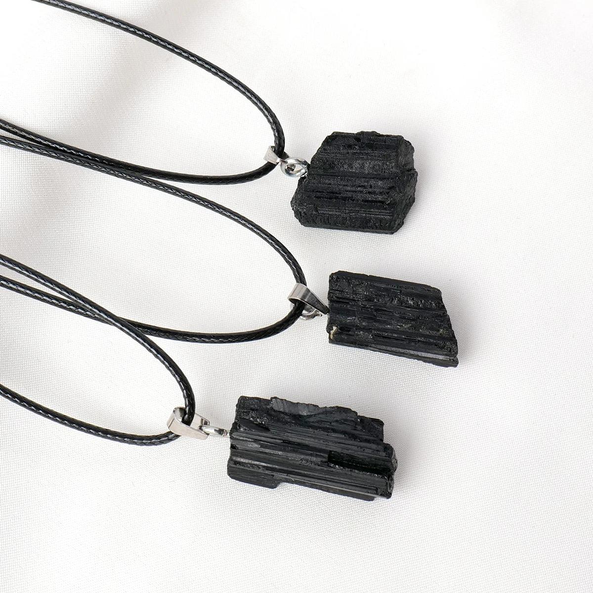 Collier avec pendentif en Tourmaline noire, cristal naturel, pierre brute, gemme non polie, bijoux à