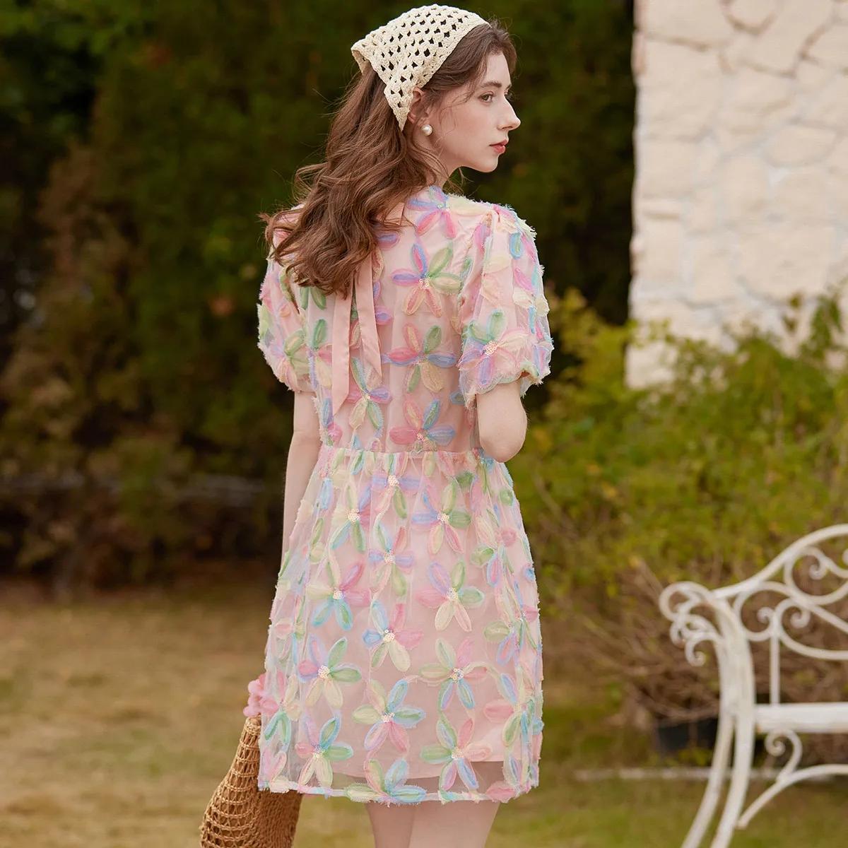 LOUIS YAO robe florale 2025 doux 3D couches sens couleur contraste robe à fleurs manches bouffantes