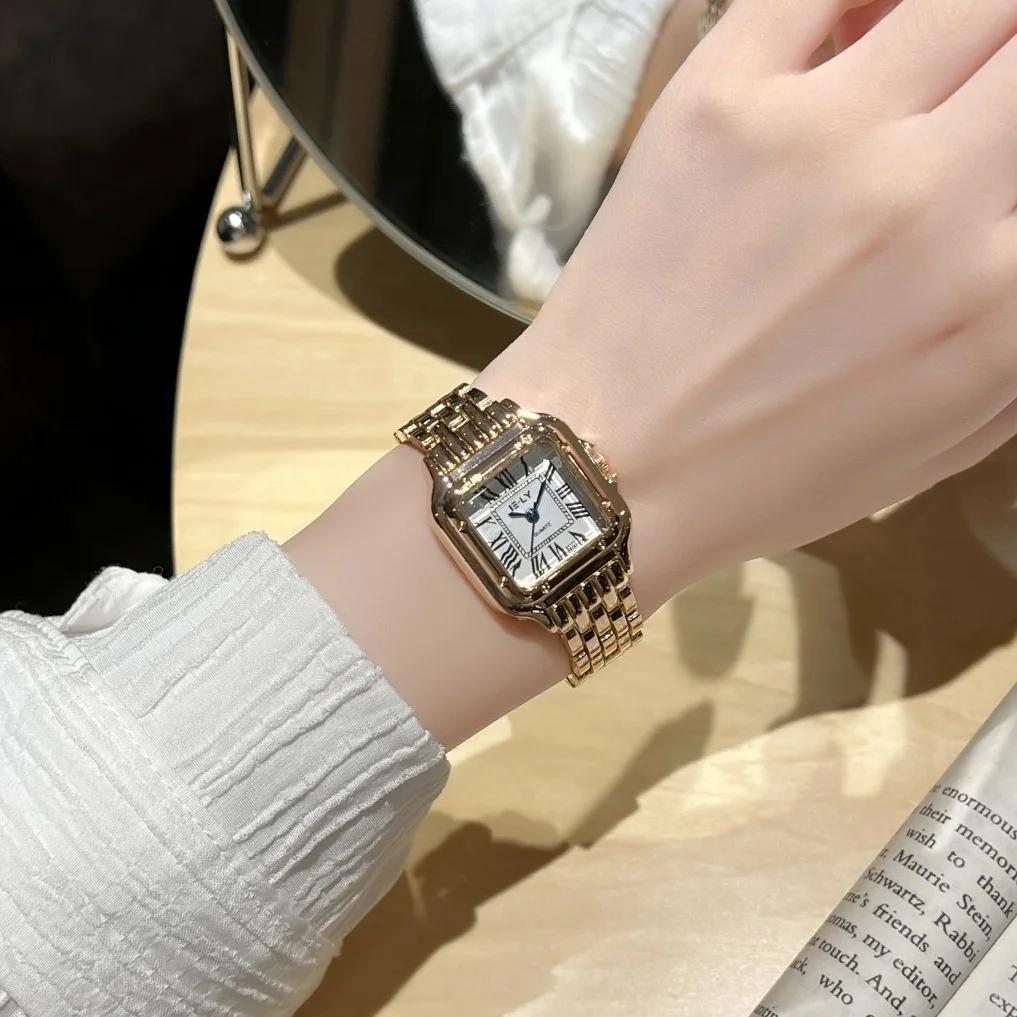 Nouvelles femmes montre lumière marque de luxe affaires or acier inoxydable dames mode montres à Qua