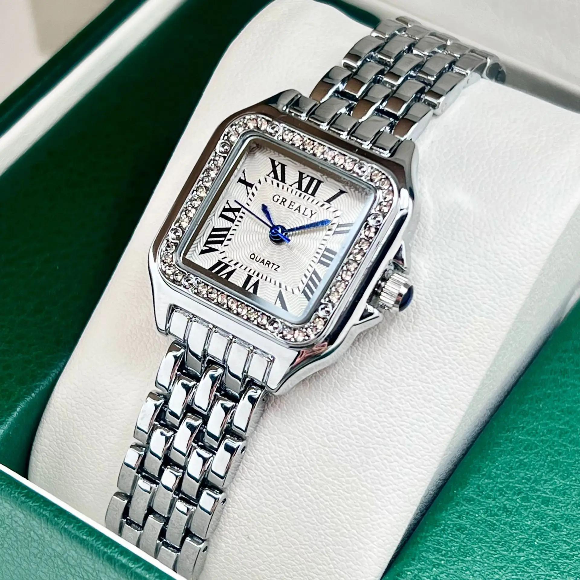 Nouvelles femmes montre lumière marque de luxe affaires or acier inoxydable dames mode montres à Qua