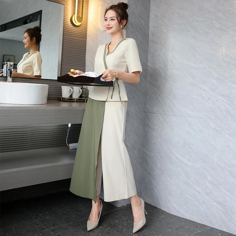 Uniforme esthétique de style professionnel pour femme