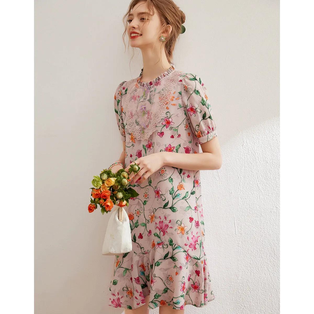 Modiis Yao-Robe florale brodée élégante