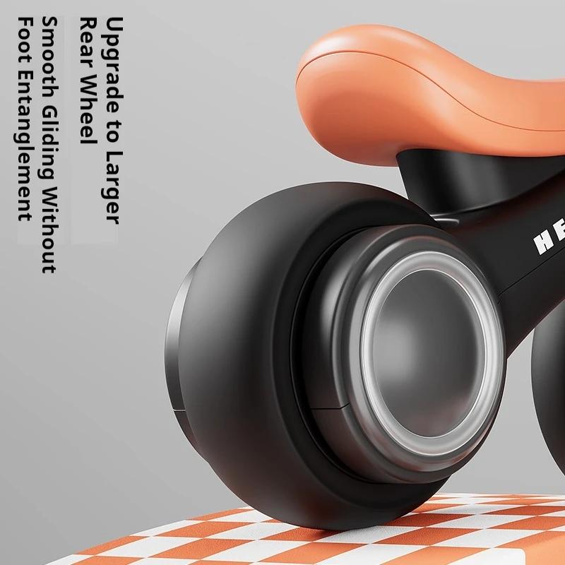 Vélo d'équilibre pour enfants sans pédales, trotteur pour tout-petits avec lumières LED avant, musique, roues silencieuses anti-basculement pour bébés de 1 à 3 ans