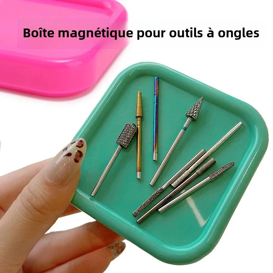 Organisateur d'outils magnétiques pour ongles