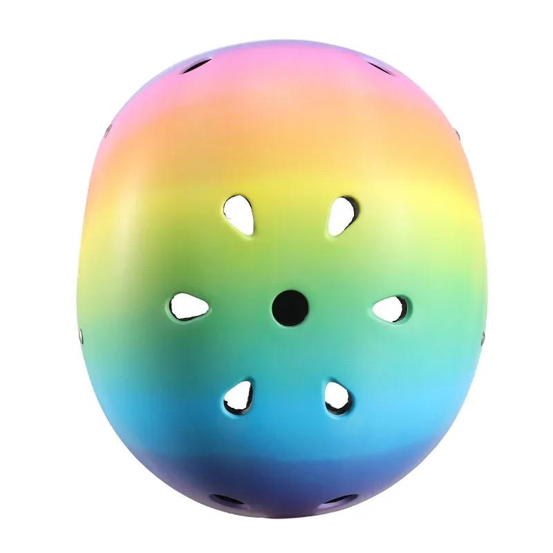 Beaux enfants arc-en-ciel cyclisme casque de vélo enfants auto-équilibrage roue de vélo Skateboard patinage casque de vélo
