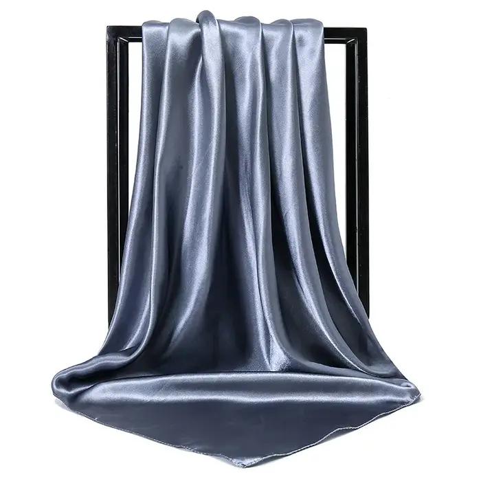 Marque de luxe Foulard en soie femmes Satin couleur unie Hijab foulards musulman paréo Bandana femme