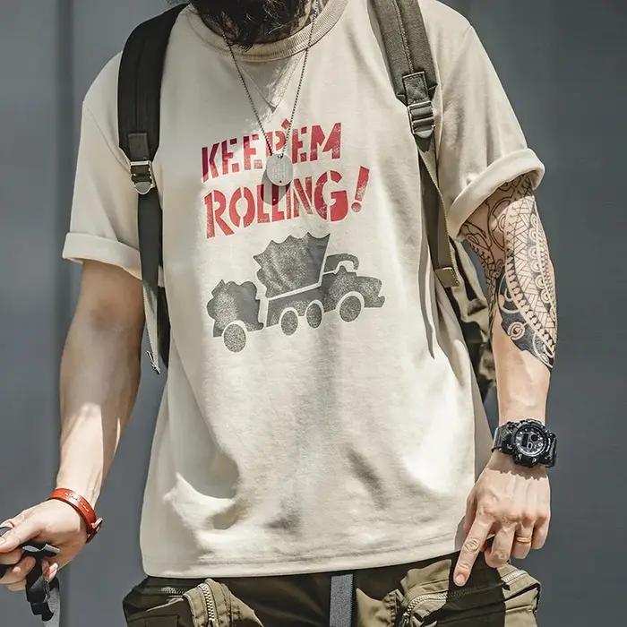 Maden Maden été hommes Beige manches courtes T-Shirts Vintage Graffiti lettre voiture impression T-S