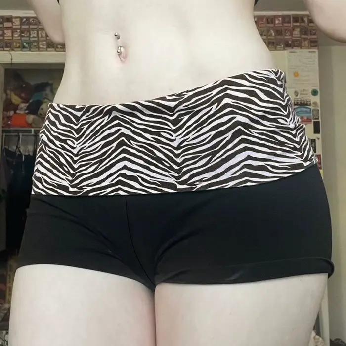 SUCHCUTE décontracté imprimé zèbre élastique Shorts femme maigre taille basse Mini court Y2K Harajuk
