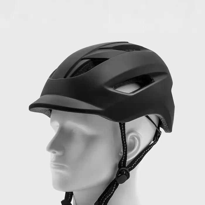 Casque de vélo moulé avec feu arrière