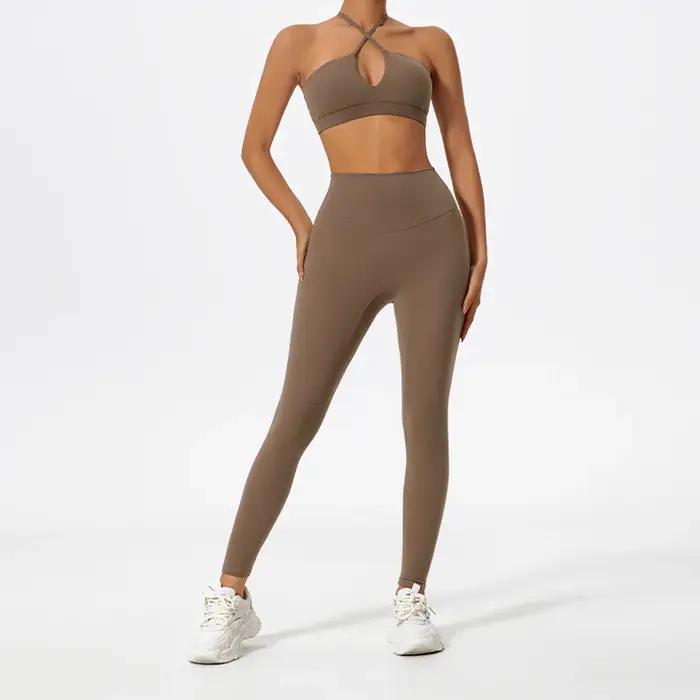 Nouvel ensemble de sport deux pièces pour femme, collection été, avec haut de yoga croisé sur la poi