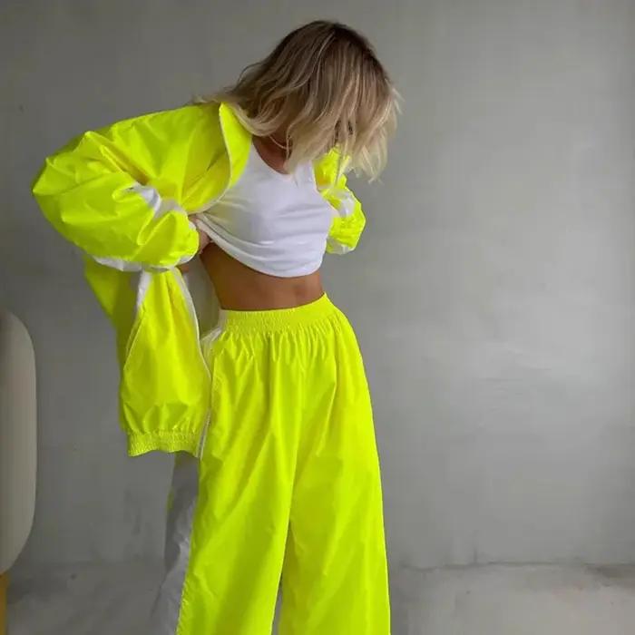 Survêtement de sport pour femmes 2 pièces Coupe ample Construction patchwork Tissu flexible et résistant Taille élastique Occasions spéciales et activités physiques