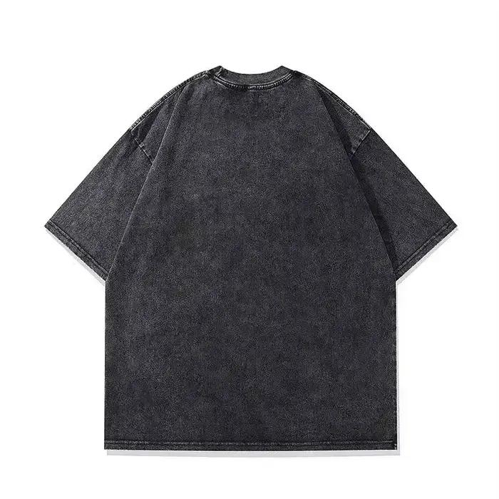 T-shirt Oversize Lavé Anime Invincible avec Motif Rétro – Collection Été 2026 – Style Hip Hop Esthét
