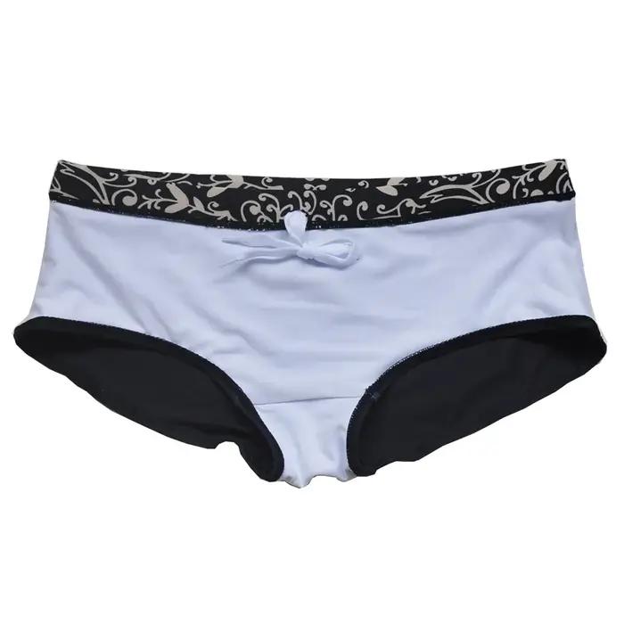 Maillot de bain homme à fleurs taille basse élégant pour bain de soleil plage activités nautiques style moderne originalité audace confort tendance été vacances