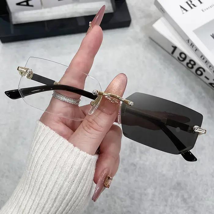 Lunettes de soleil rectangulaires sans monture tendance pour femmes et hommes – Petites lunettes car