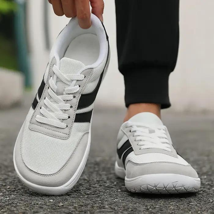 Nouveau bout large hommes chaussures décontracté semelle souple large dernières chaussures marche ba