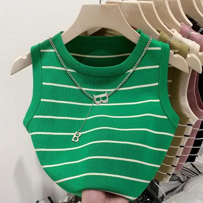 AOSSVIAO Nouveauté 2026 Gilet Femme Rayé à Bord Large, Haut d'Été Tricoté Court Sans Manches, Style