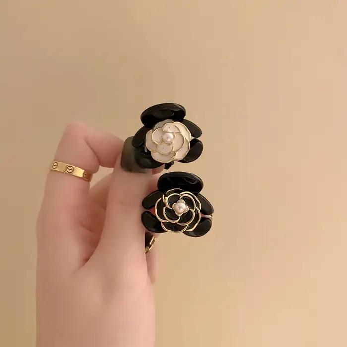 Mini griffes de cheveux à fleurs noires, pince à cheveux camélia de tempérament élégant, pince latér